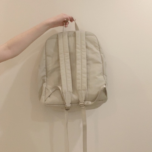 Baggu Backpack - Picture 2 of 2